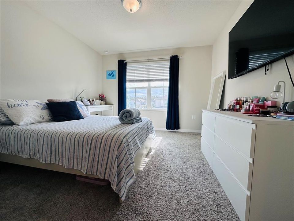 For Sale: $365,900 (3 beds, 2 baths, 1683 Square Feet)