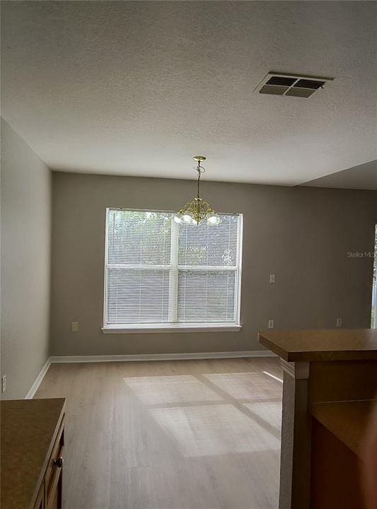 For Rent: $1,750 (3 beds, 2 baths, 1551 Square Feet)