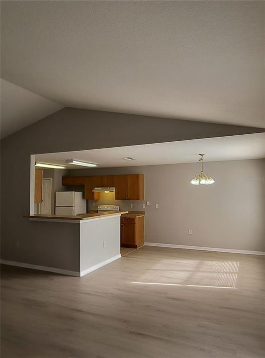 For Rent: $1,750 (3 beds, 2 baths, 1551 Square Feet)