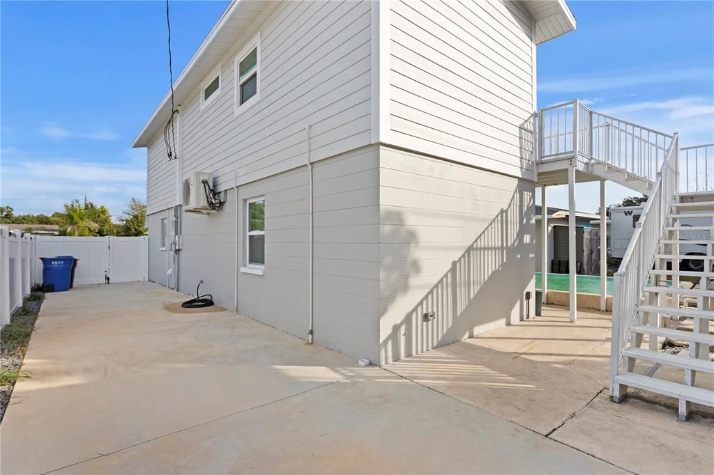 For Sale: $669,900 (4 beds, 3 baths, 1776 Square Feet)