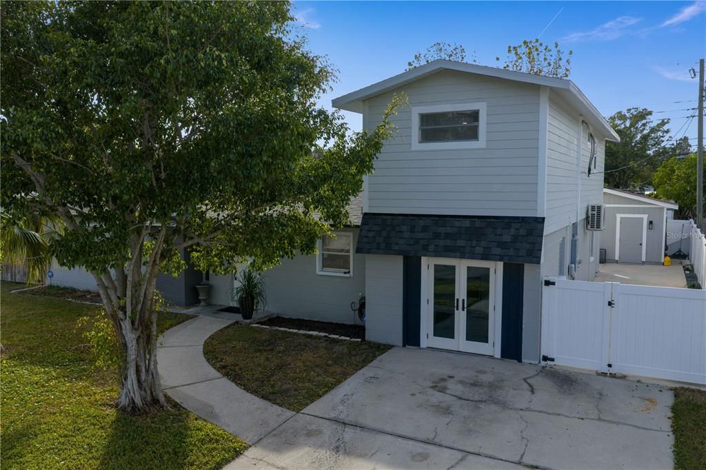 For Sale: $669,900 (4 beds, 3 baths, 1776 Square Feet)