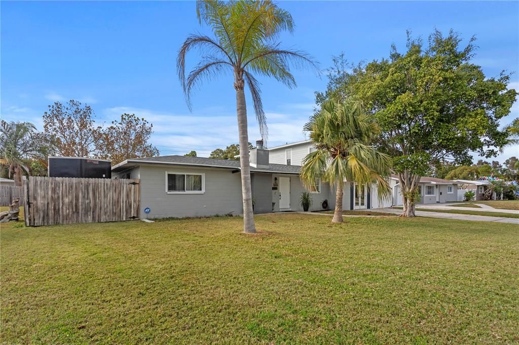 For Sale: $669,900 (4 beds, 3 baths, 1776 Square Feet)