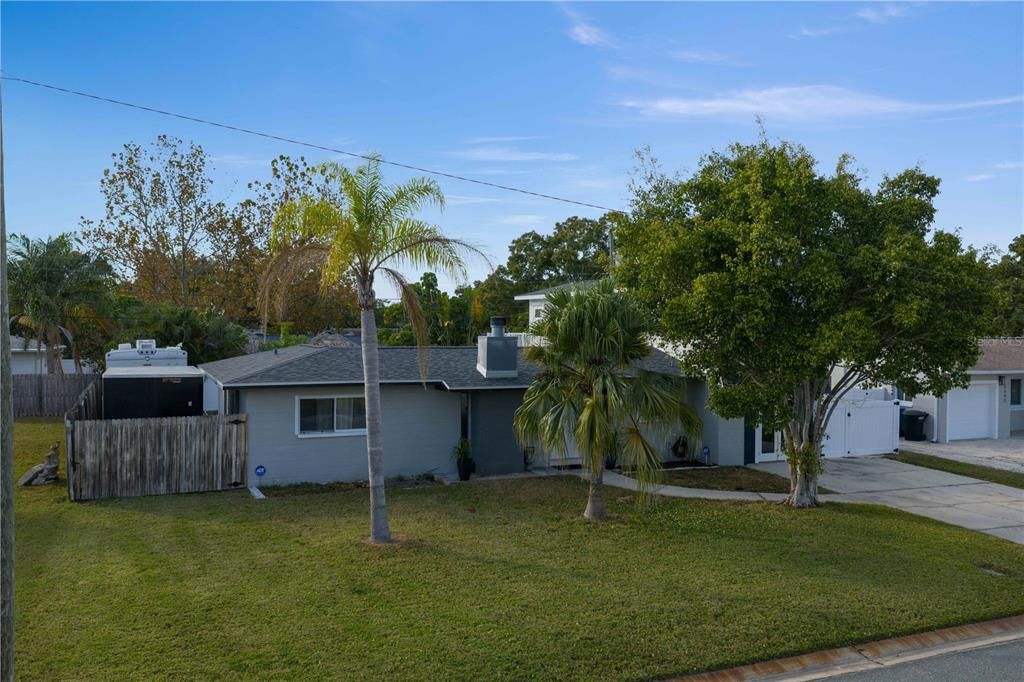 For Sale: $669,900 (4 beds, 3 baths, 1776 Square Feet)