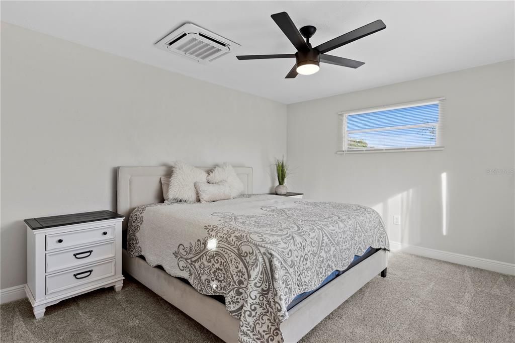 For Sale: $669,900 (4 beds, 3 baths, 1776 Square Feet)