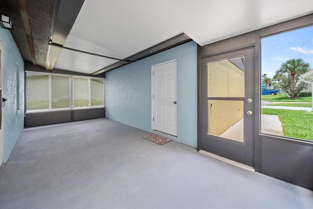 待售: $395,000 (2 贝兹, 2 浴室, 904 平方英尺)