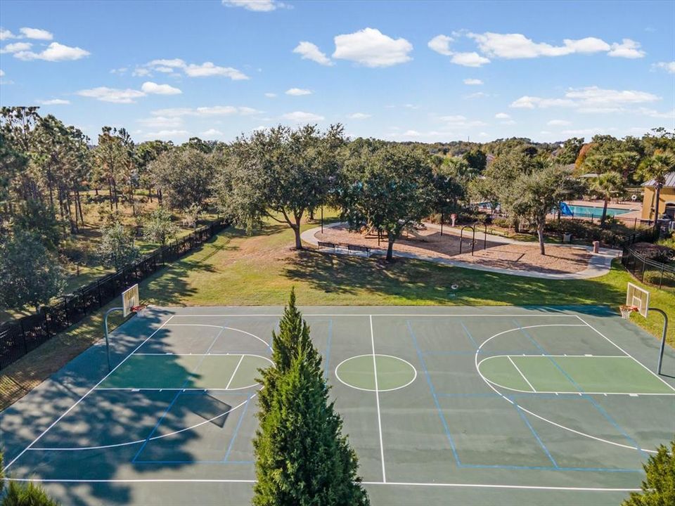 На продажу: $390,000 (5 спален, 3 ванн, 2507 Квадратных фут)