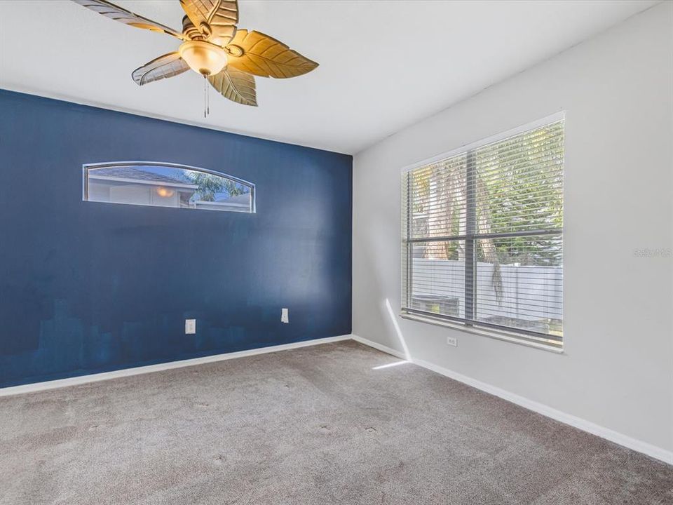 На продажу: $390,000 (5 спален, 3 ванн, 2507 Квадратных фут)