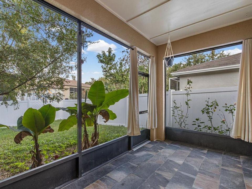 На продажу: $390,000 (5 спален, 3 ванн, 2507 Квадратных фут)