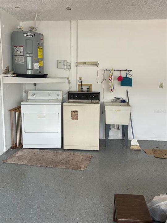 En Venta: $270,000 (3 camas, 2 baños, 1466 Pies cuadrados)