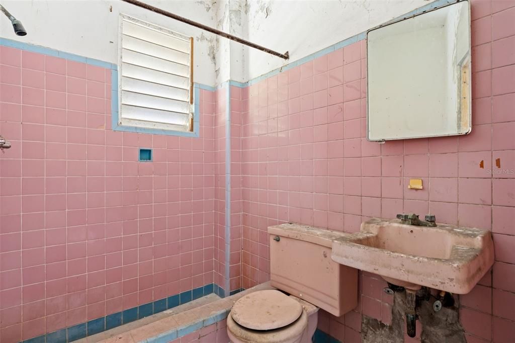 En Venta: $160,000 (0 camas, 0 baños, 1586 Pies cuadrados)