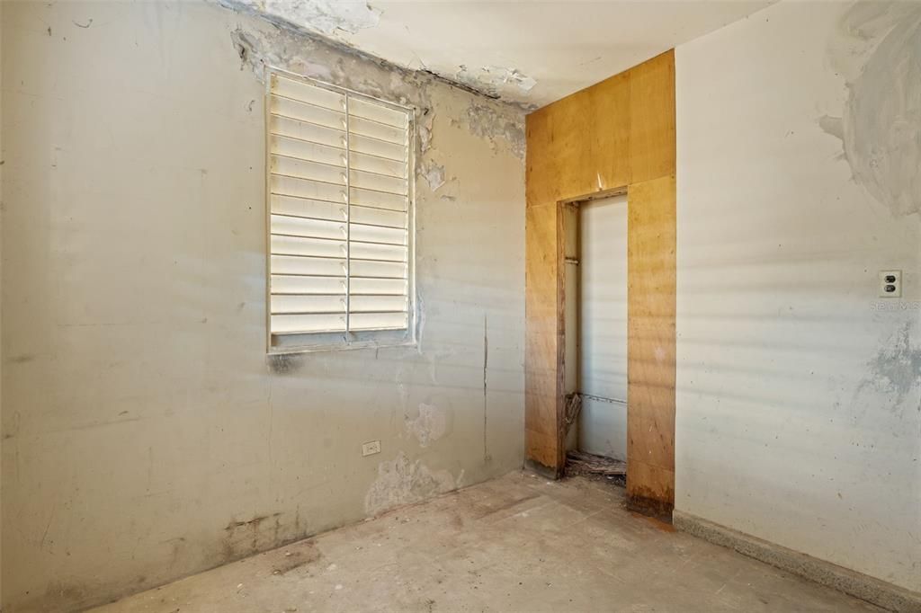 En Venta: $160,000 (0 camas, 0 baños, 1586 Pies cuadrados)