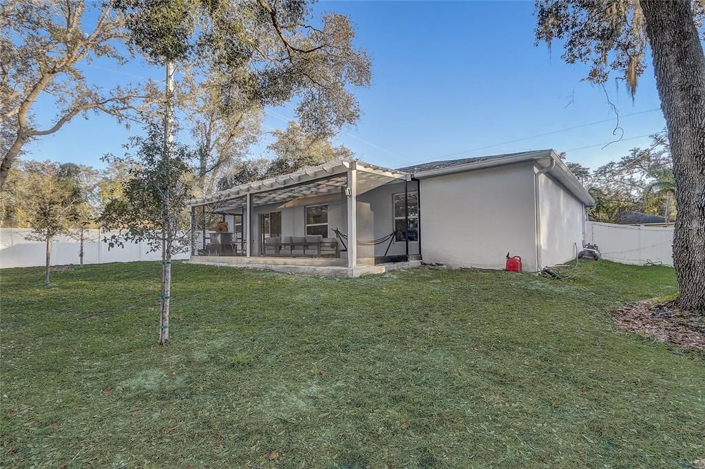 For Sale: $295,000 (3 beds, 2 baths, 1286 Square Feet)