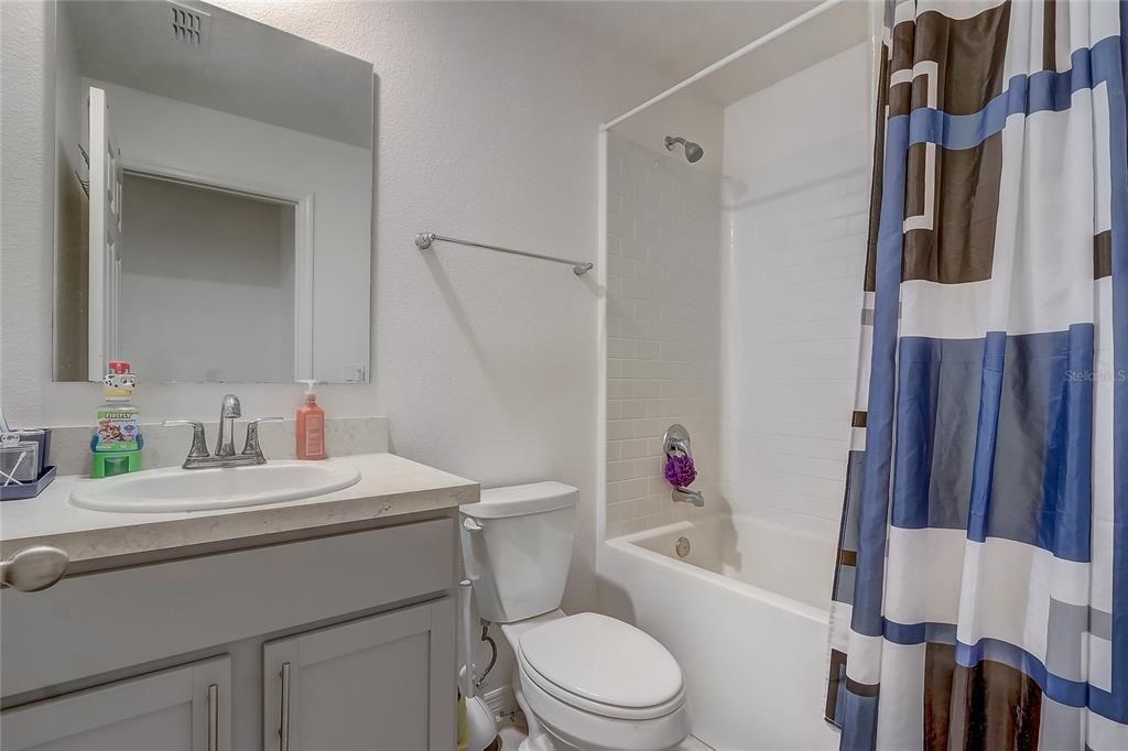 For Sale: $295,000 (3 beds, 2 baths, 1286 Square Feet)