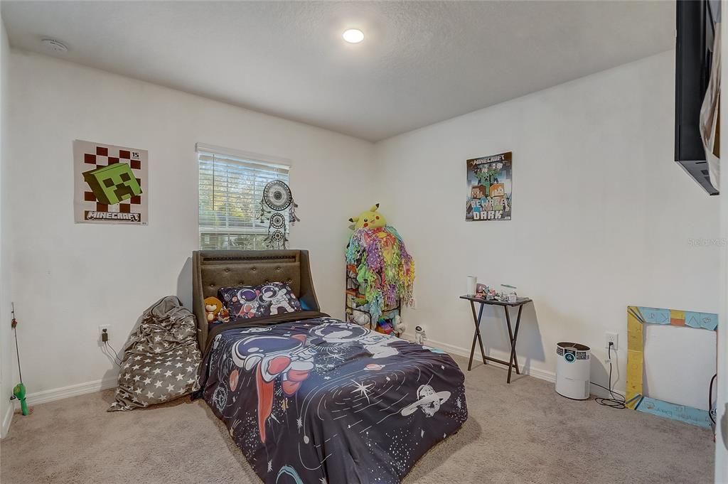 For Sale: $295,000 (3 beds, 2 baths, 1286 Square Feet)