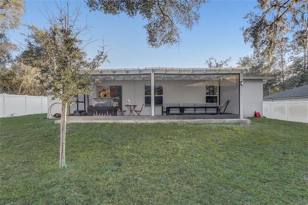 For Sale: $295,000 (3 beds, 2 baths, 1286 Square Feet)