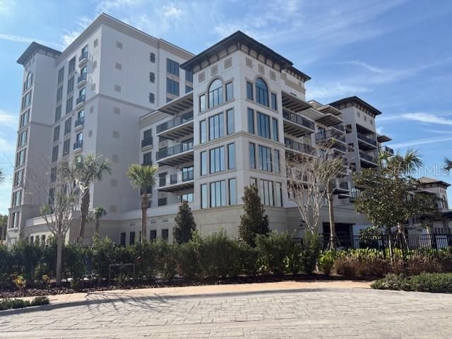 Recently Sold: $7,445,000 (3 beds, 3 baths, 3750 Square Feet)