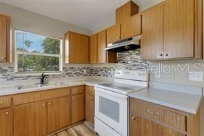 For Rent: $1,900 (3 beds, 1 baths, 1132 Square Feet)