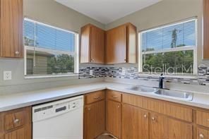 For Rent: $1,900 (3 beds, 1 baths, 1132 Square Feet)