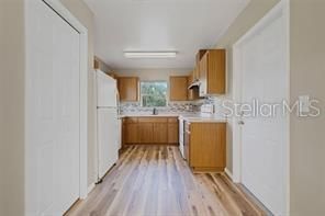 For Rent: $1,900 (3 beds, 1 baths, 1132 Square Feet)