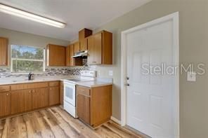 For Rent: $1,900 (3 beds, 1 baths, 1132 Square Feet)