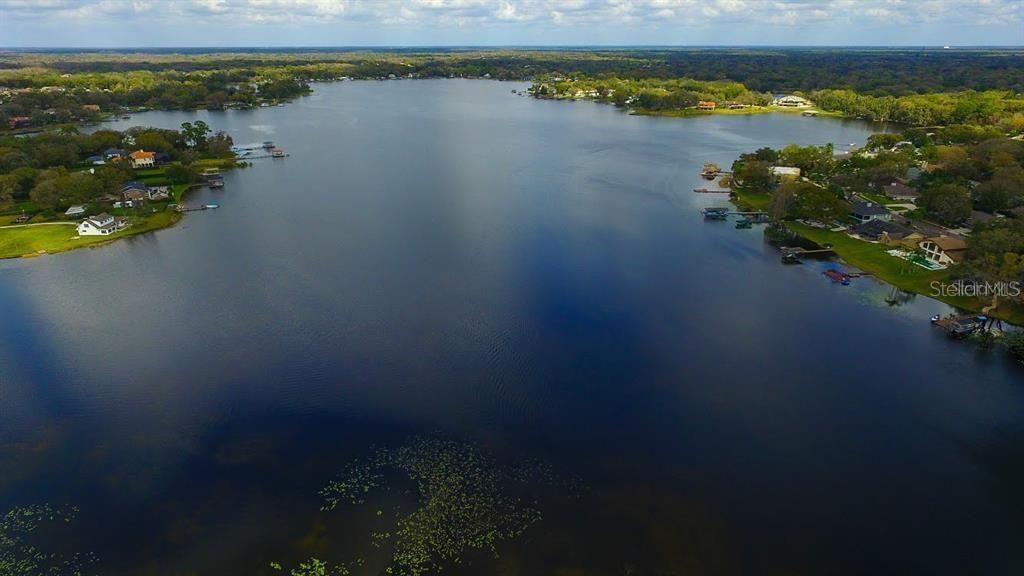 For Sale: $189,900 (2 beds, 1 baths, 924 Square Feet)