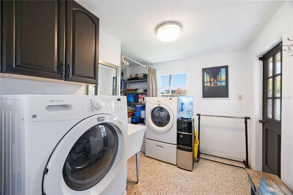 En Venta: $299,900 (2 camas, 1 baños, 1456 Pies cuadrados)