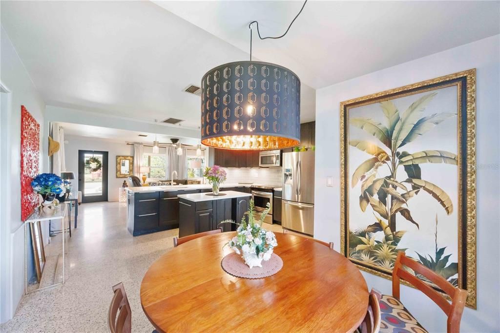 En Venta: $299,900 (2 camas, 1 baños, 1456 Pies cuadrados)