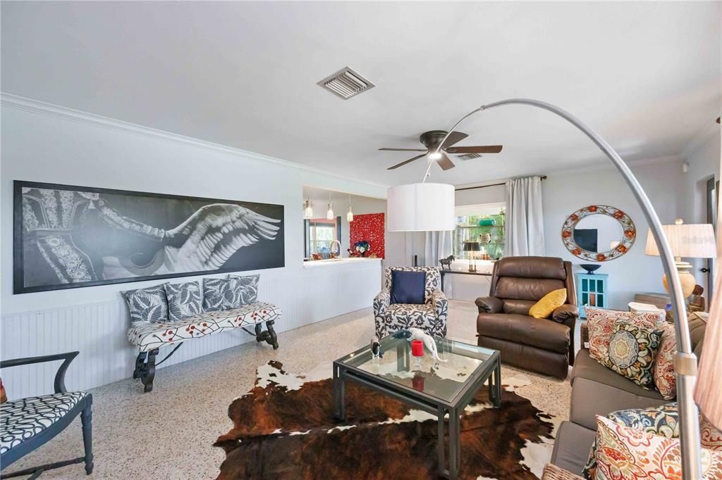 En Venta: $299,900 (2 camas, 1 baños, 1456 Pies cuadrados)