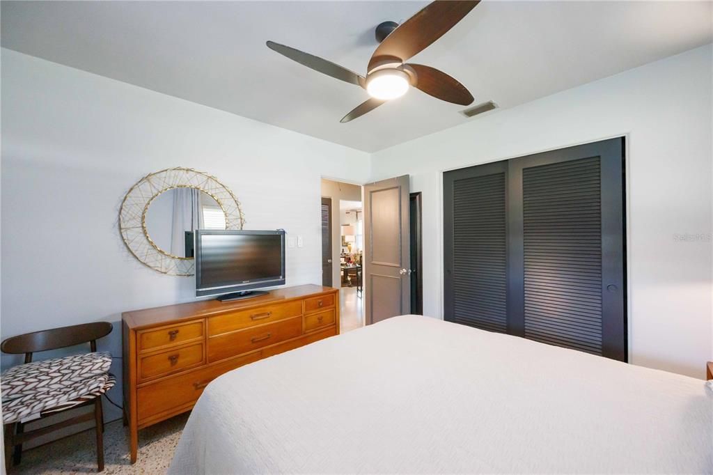 En Venta: $299,900 (2 camas, 1 baños, 1456 Pies cuadrados)