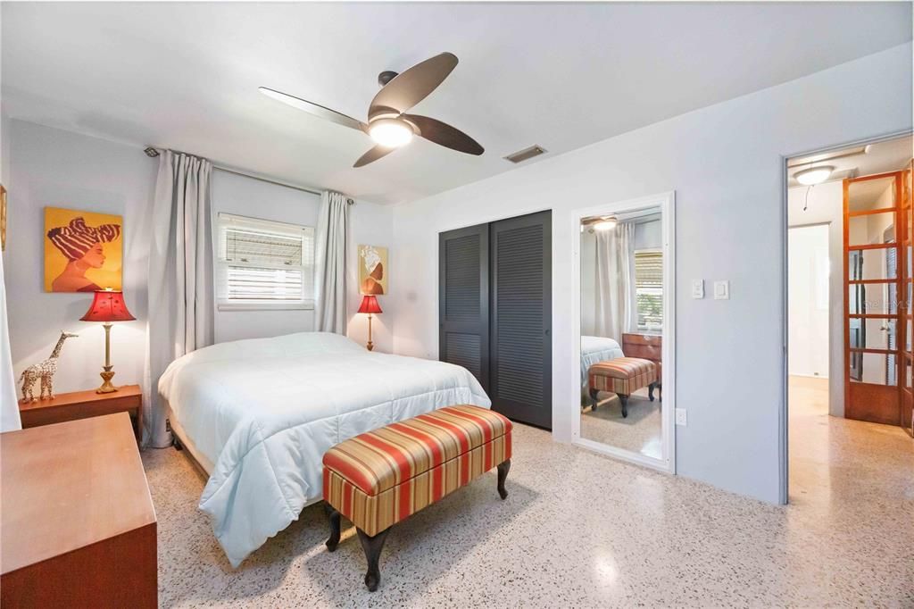 En Venta: $299,900 (2 camas, 1 baños, 1456 Pies cuadrados)