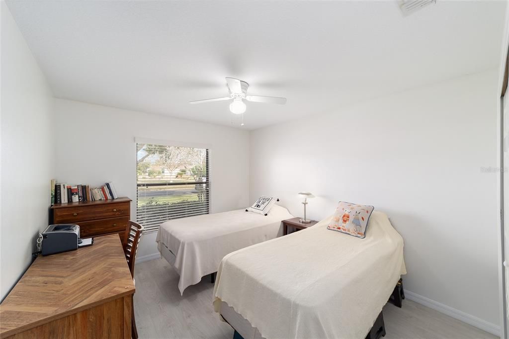 待售: $275,000 (3 贝兹, 2 浴室, 1470 平方英尺)