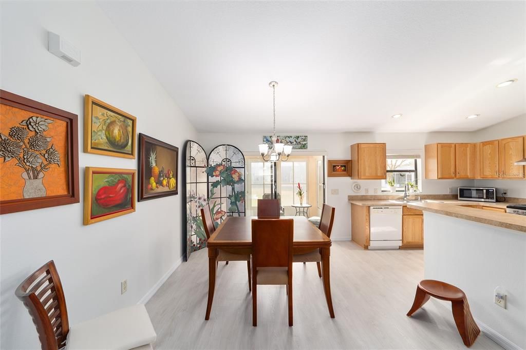 待售: $275,000 (3 贝兹, 2 浴室, 1470 平方英尺)