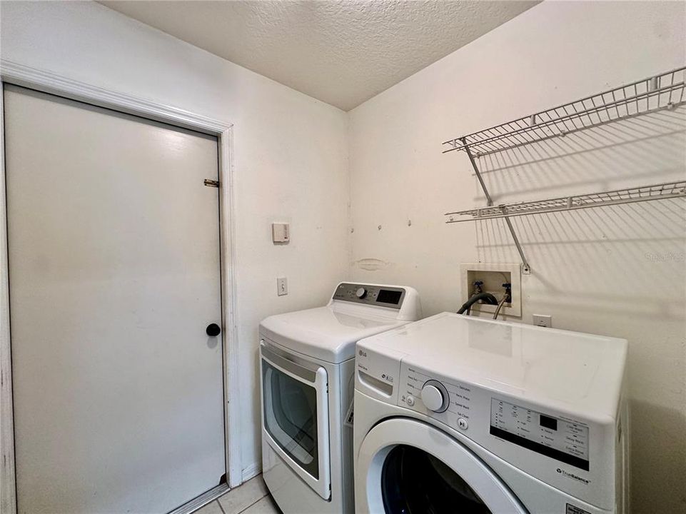 В аренду: $2,200 (4 спален, 2 ванн, 2002 Квадратных фут)