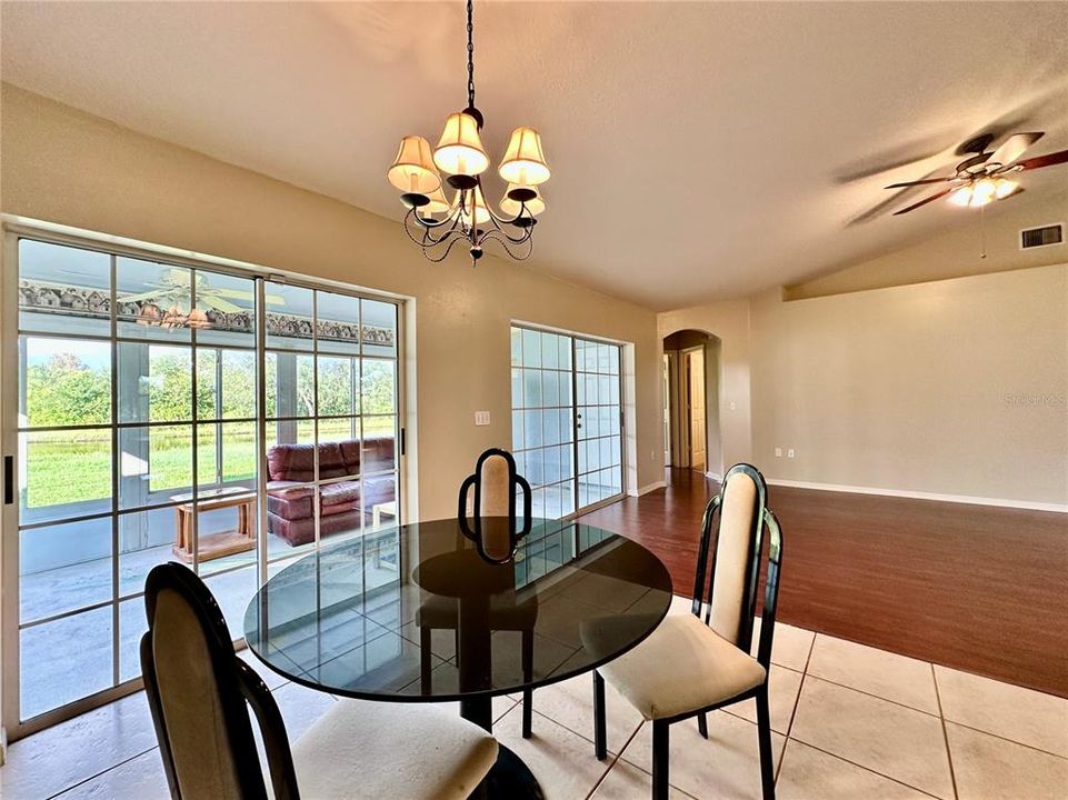 В аренду: $2,200 (4 спален, 2 ванн, 2002 Квадратных фут)