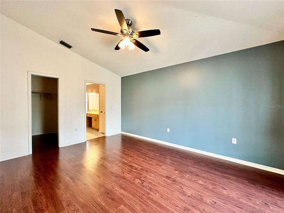 В аренду: $2,200 (4 спален, 2 ванн, 2002 Квадратных фут)