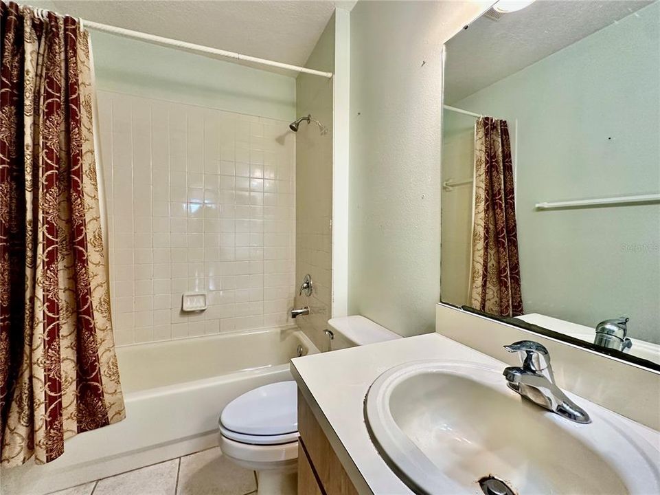 В аренду: $2,200 (4 спален, 2 ванн, 2002 Квадратных фут)