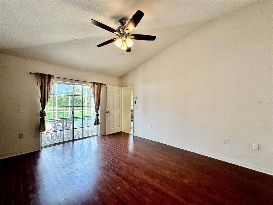 В аренду: $2,200 (4 спален, 2 ванн, 2002 Квадратных фут)