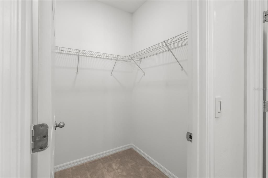 待售: $1,199,000 (6 贝兹, 4 浴室, 4516 平方英尺)