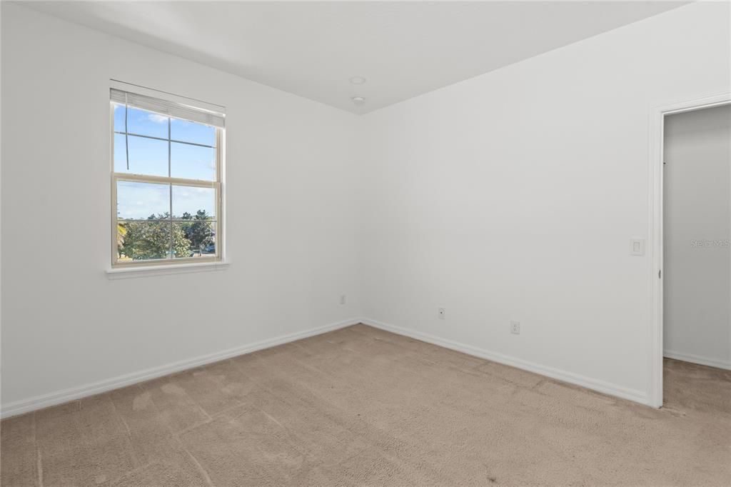 待售: $1,199,000 (6 贝兹, 4 浴室, 4516 平方英尺)