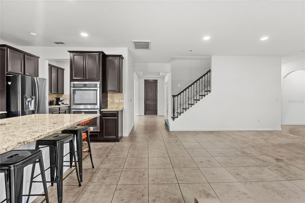 待售: $1,199,000 (6 贝兹, 4 浴室, 4516 平方英尺)