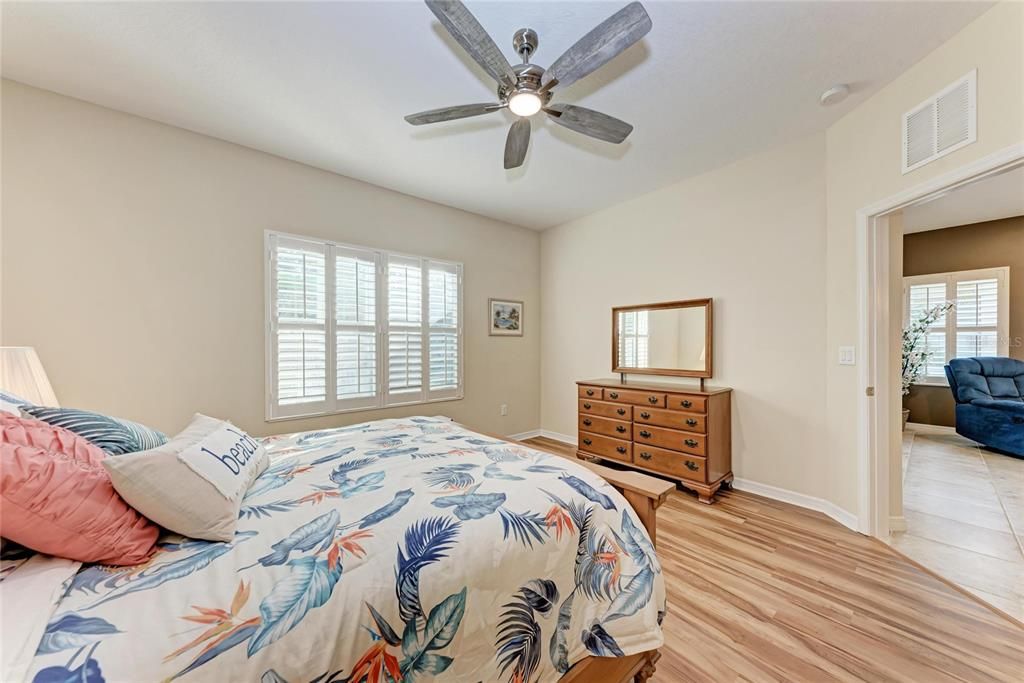 En Venta: $395,000 (2 camas, 2 baños, 1518 Pies cuadrados)