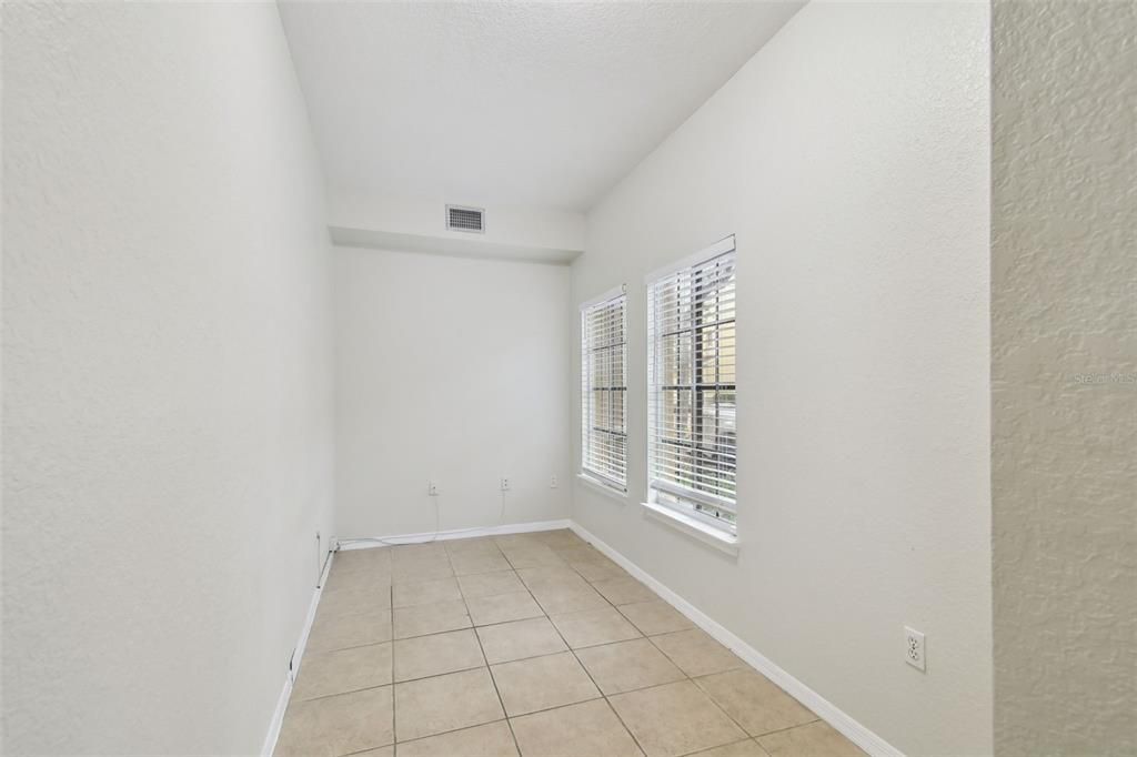 待售: $570,000 (3 贝兹, 3 浴室, 1907 平方英尺)