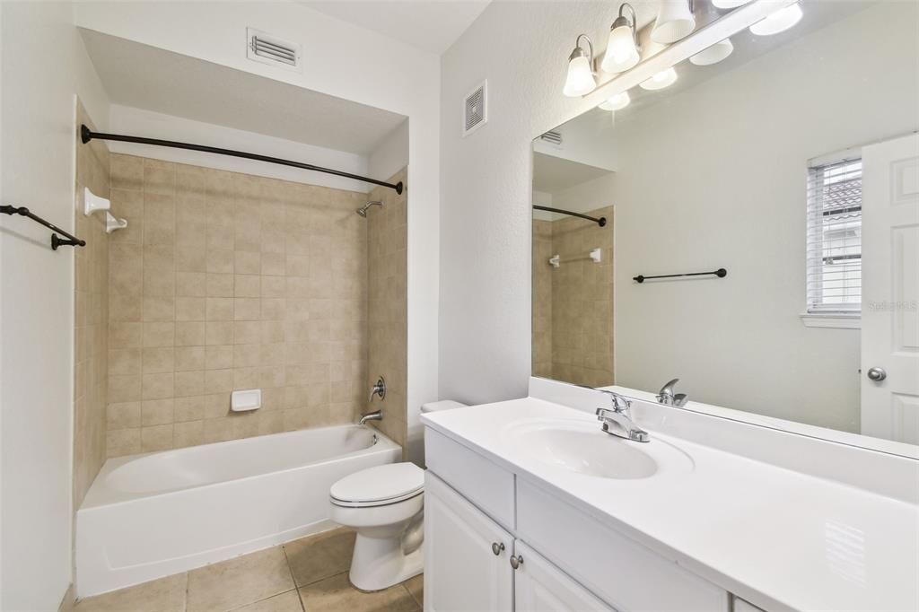 待售: $570,000 (3 贝兹, 3 浴室, 1907 平方英尺)