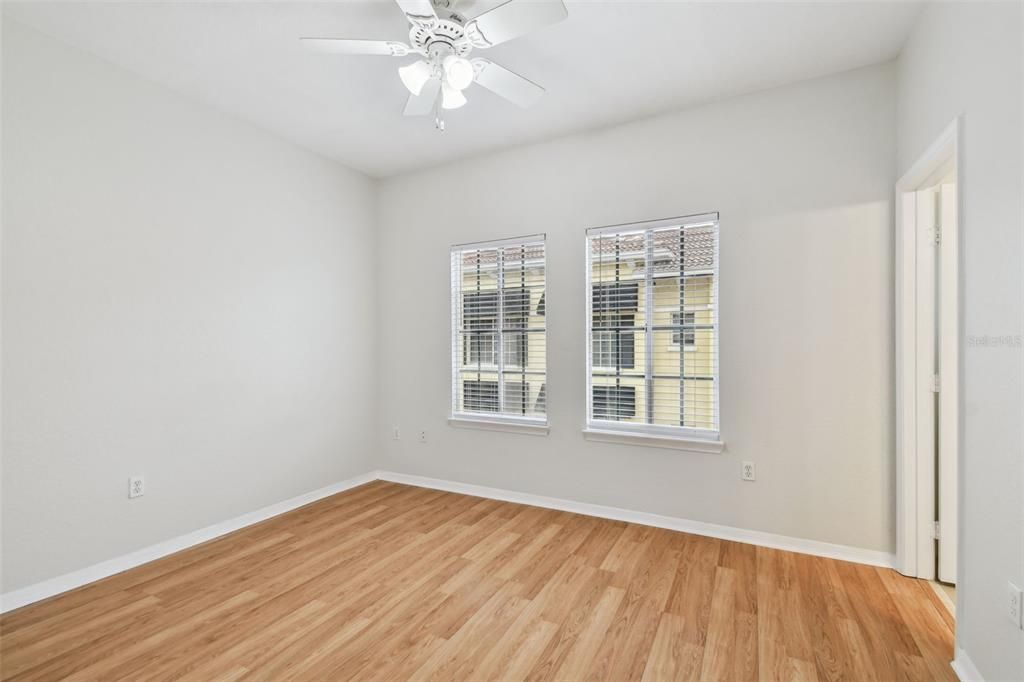 待售: $570,000 (3 贝兹, 3 浴室, 1907 平方英尺)