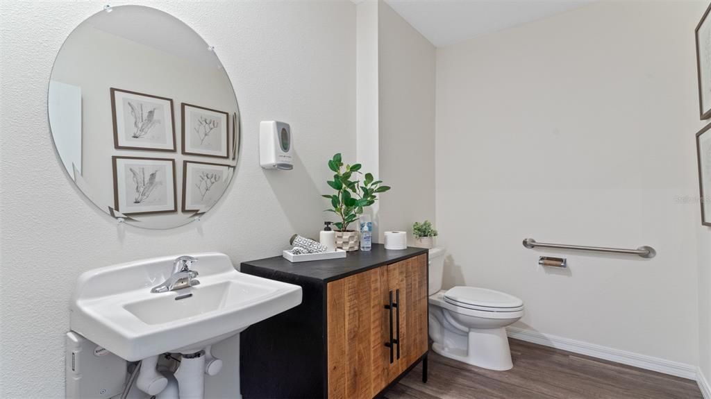 For Sale: $440,030 (4 beds, 2 baths, 1828 Square Feet)