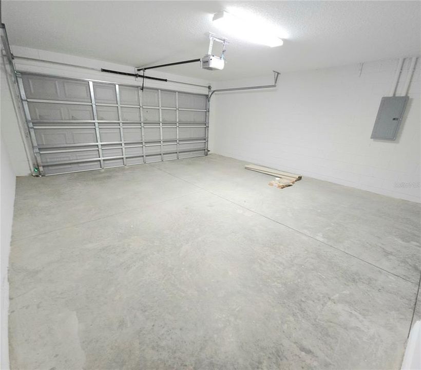 For Rent: $1,695 (4 beds, 2 baths, 1512 Square Feet)