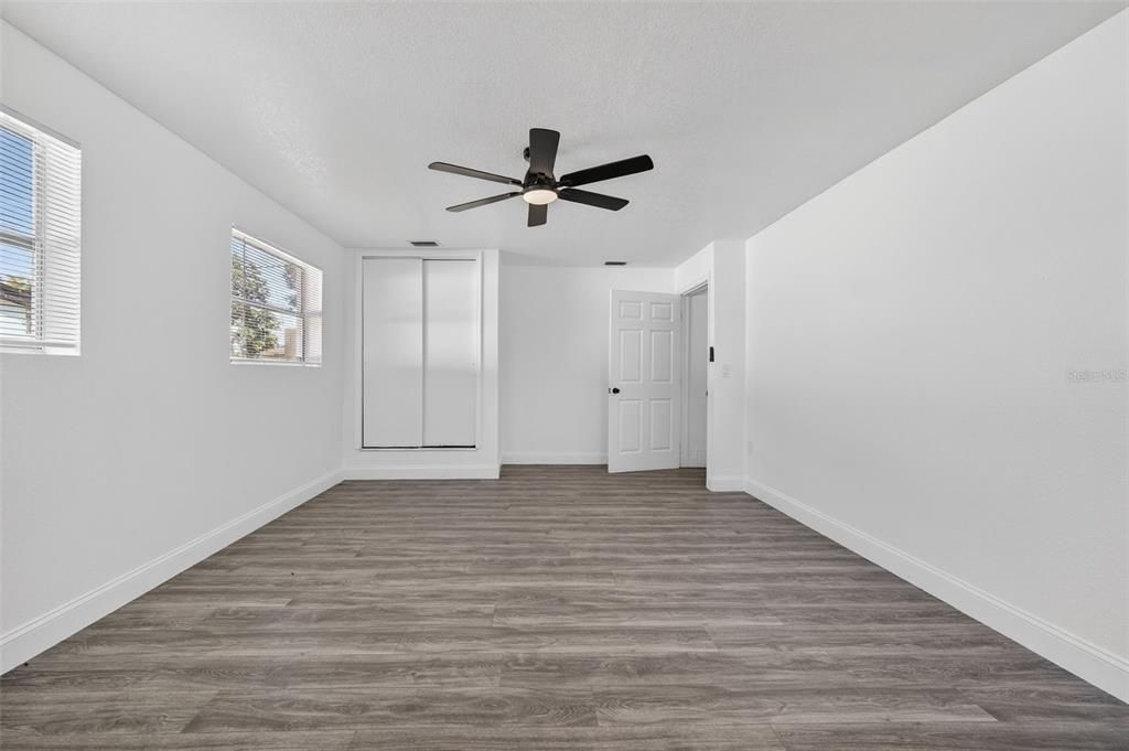 For Sale: $440,000 (4 beds, 2 baths, 1484 Square Feet)