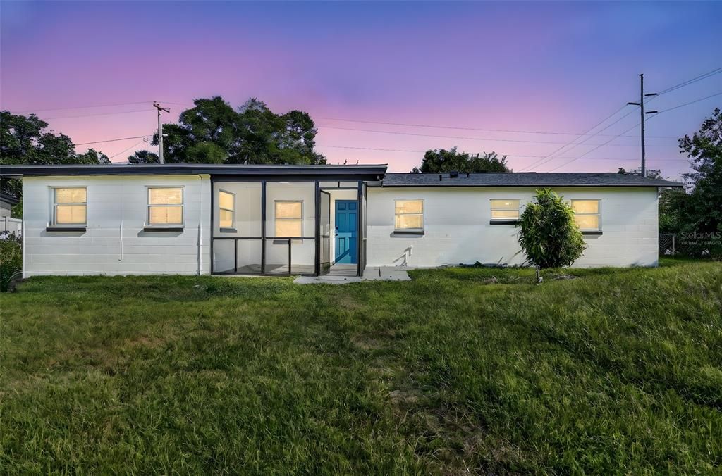 For Sale: $440,000 (4 beds, 2 baths, 1484 Square Feet)