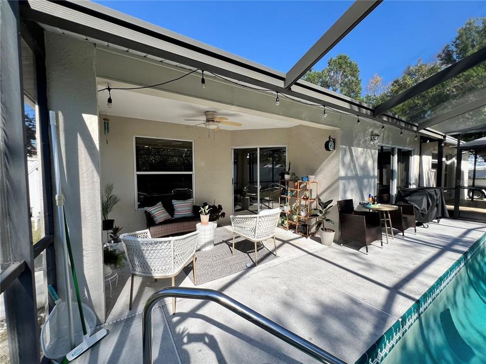 На продажу: $388,000 (3 спален, 2 ванн, 1421 Квадратных фут)