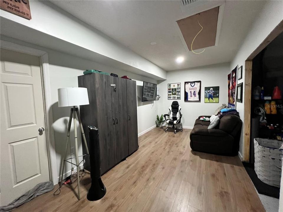 На продажу: $388,000 (3 спален, 2 ванн, 1421 Квадратных фут)